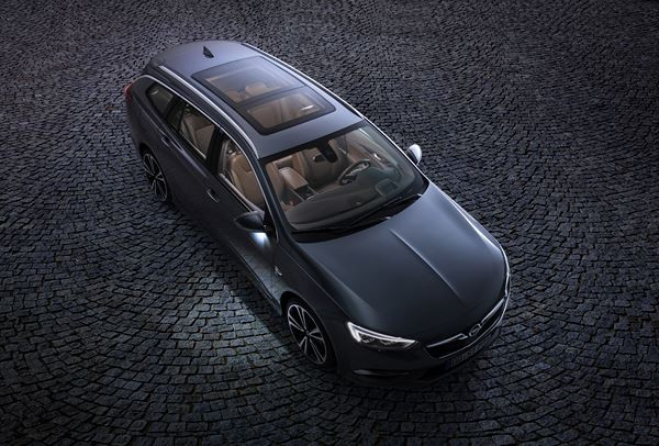 L'Opel Insignia Sports Tourer affiche une ligne athlétique et dynamique