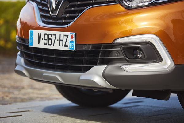 Le crossover urbain Renault Captur affiche un nouveau visage