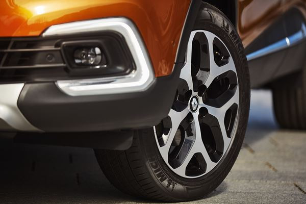 Le crossover urbain Renault Captur affiche un nouveau visage