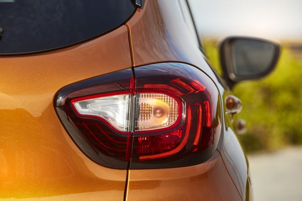 Le crossover urbain Renault Captur affiche un nouveau visage