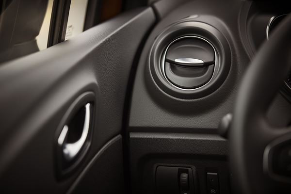 Le crossover urbain Renault Captur affiche un nouveau visage