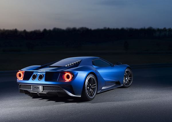 La supercar Ford GT repose sur une architecture en fibre de carbone