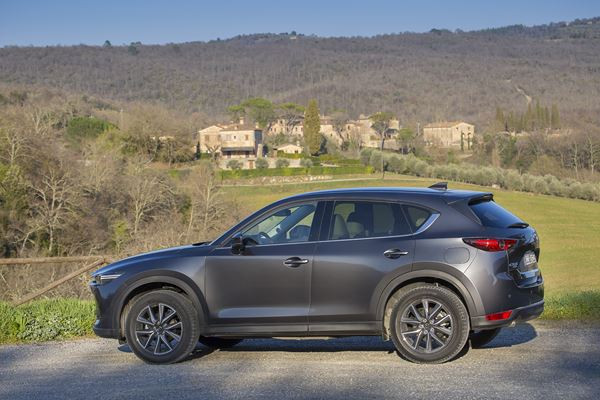 Le Mazda CX-5 restylé reprend le flambeau de son prédécesseur
