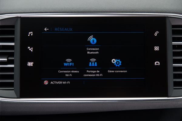 La Peugeot 308 SW s’affirme avec une calandre verticale