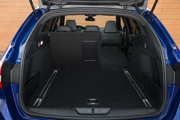 La Peugeot 308 SW s’affirme avec une calandre verticale
