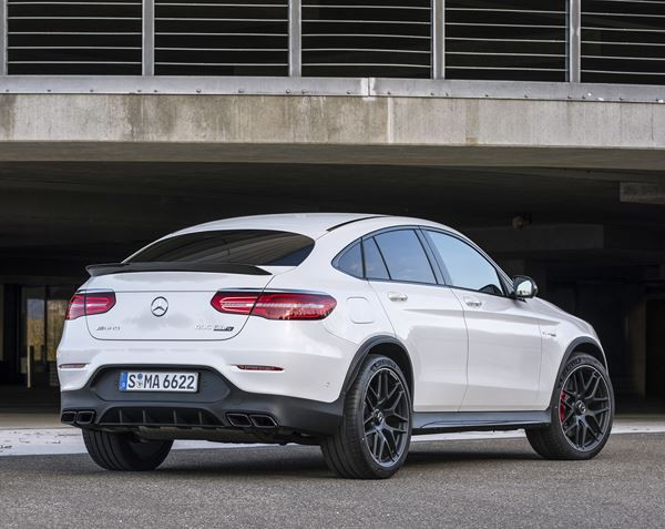 Le Mercedes-AMG GLC Coupé 63 4MATIC Plus embarque un moteur V8 AMG 4.0 litres