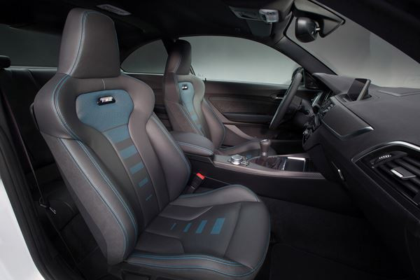 La sportive compacte BMW M2 Competition embarque un six cylindres de 410 ch