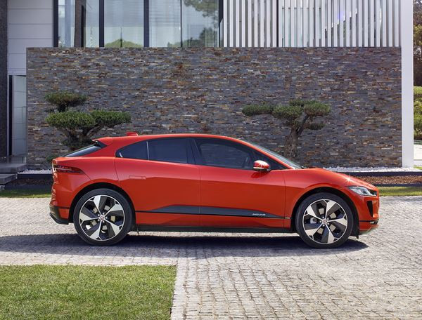 Jaguar I-Pace: un SUV électrique hautes performances