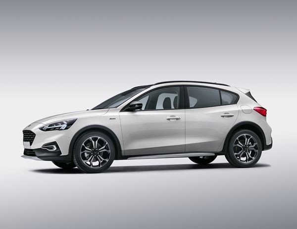 Ford Focus Active: une berline compacte surélevée typée crossover