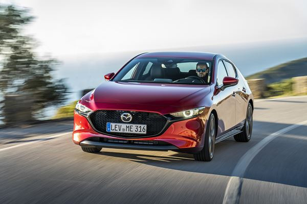 La Mazda 3 monte en gamme