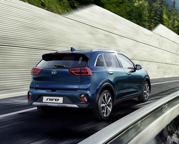 Le crossover Kia Niro hybride au design extérieur repensé arrive