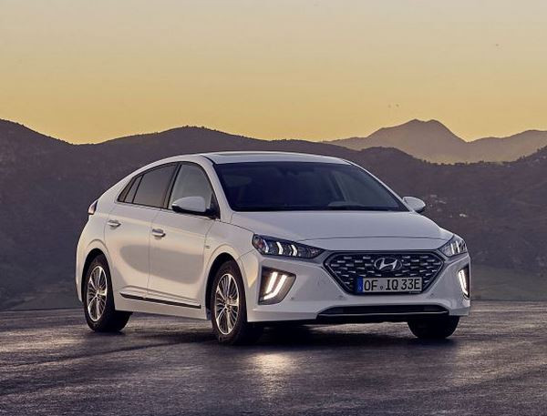 La Hyundai Ioniq hybrid restylée reçoit de nouvelles technologies