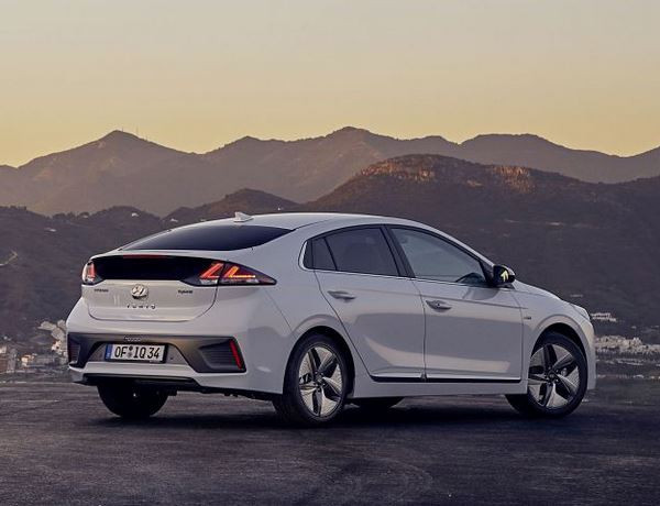 La Hyundai Ioniq hybrid restylée reçoit de nouvelles technologies