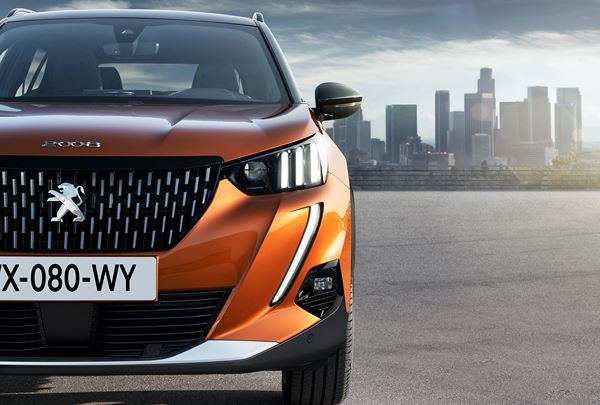 Le SUV Peugeot 2008 arbore un style puissant distinctif