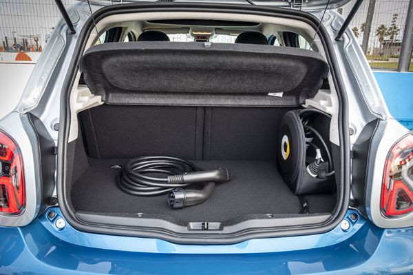 La smart EQ forfour s'offre un design extérieur légèrement remanié