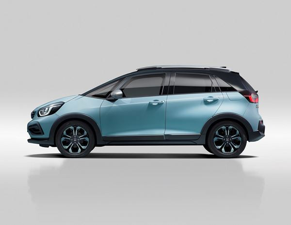 Le crossover Honda Jazz Crosstar hybride embarque deux moteurs électriques