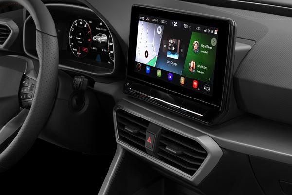 Le break compact Seat Leon Sportstourer adopte une silhouette déterminée