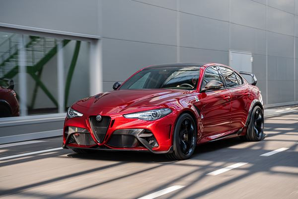 Alfa Romeo Giulia, Berline Sportive