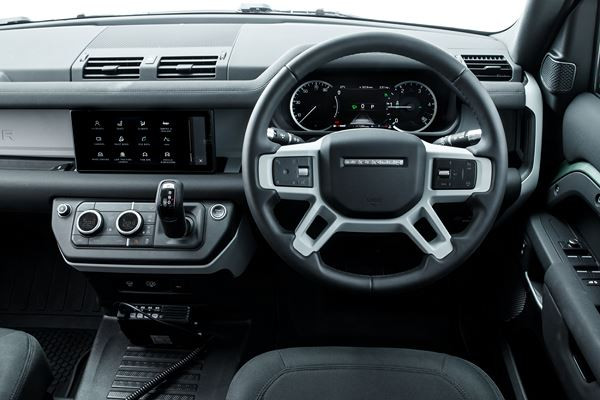 Le Land Rover Defender 110 est conçu pour surmonter les routes extrêmes