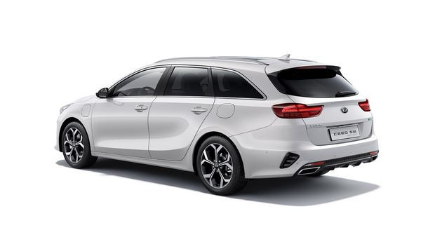 La Kia Ceed SW hybride rechargeable revendique une autonomie électrique de 50 km