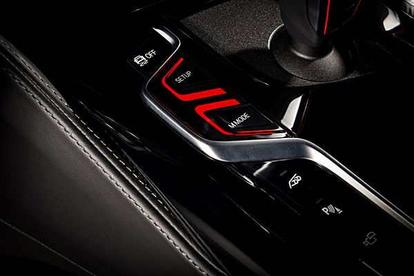 La berline hautes performances BMW M5 Competition atteint les 100 km/h en 3,3 s