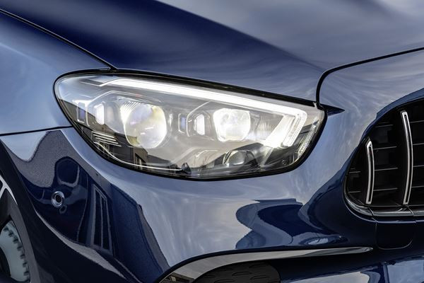 La Mercedes Classe E Break s'offre un design plus dynamique