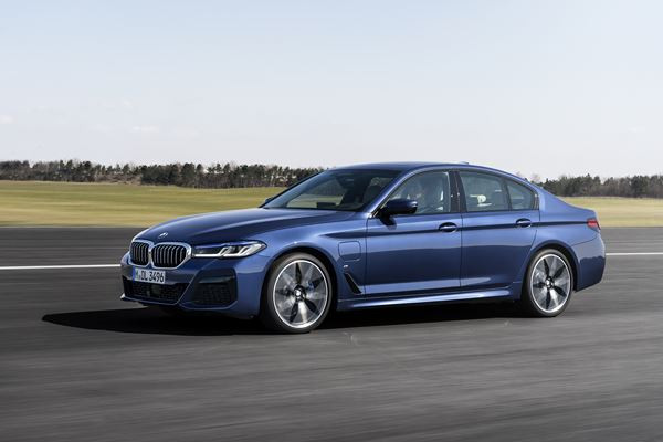 La BMW Série 5 affiche un style sportif raffiné
