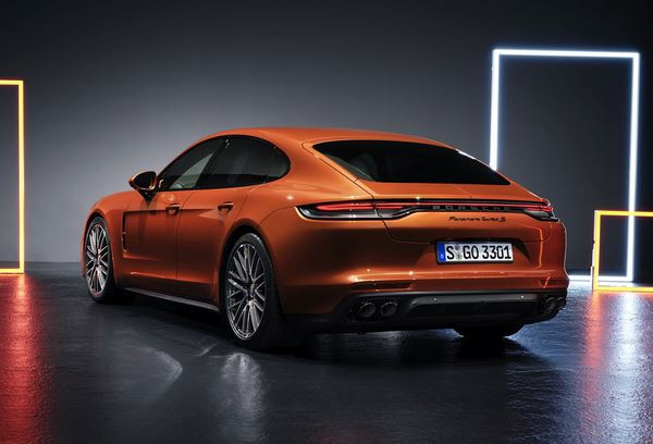 La berline sportive Porsche Panamera offre les performances d’une voiture de sport