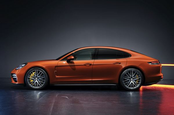 La berline sportive Porsche Panamera offre les performances d’une voiture de sport