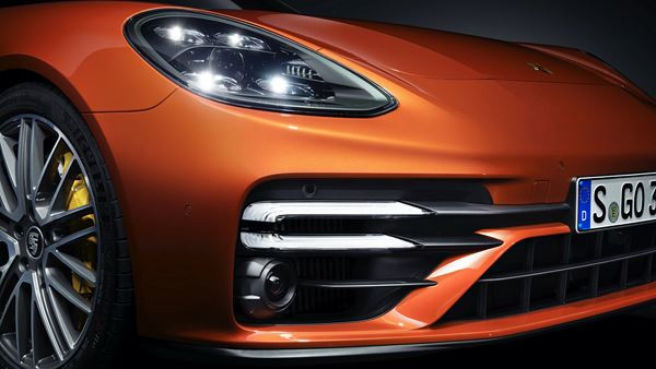 La berline sportive Porsche Panamera offre les performances d’une voiture de sport