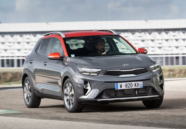 Le crossover urbain Kia Stonic restylé évolue subtilement