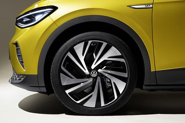 Le SUV intermédiaire Volkswagen ID.4 électrique affiche 520 km d'autonomie