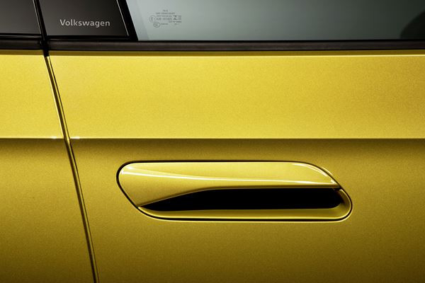 Le SUV intermédiaire Volkswagen ID.4 électrique affiche 520 km d'autonomie