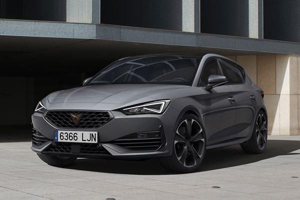 La compacte sportive Cupra Leon propose des motorisations hautes performances