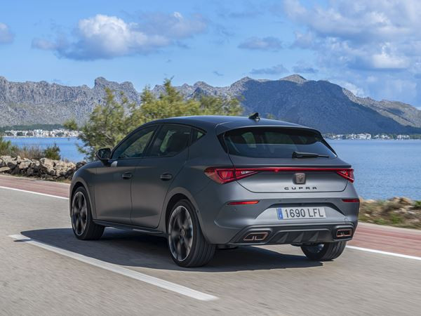 La compacte sportive Cupra Leon propose des motorisations hautes performances