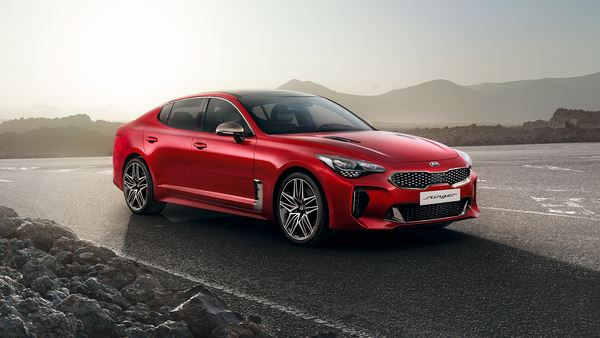 La berline coupé Grand Tourisme Kia Stinger arbore un design modernisé