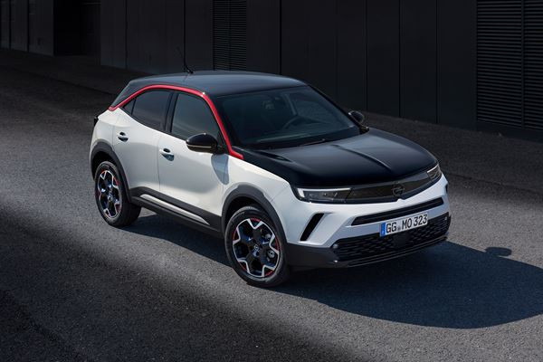 Le SUV urbain Opel Mokka arbore le nouveau visage de la marque Opel