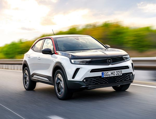 Le SUV urbain Opel Mokka arbore le nouveau visage de la marque Opel