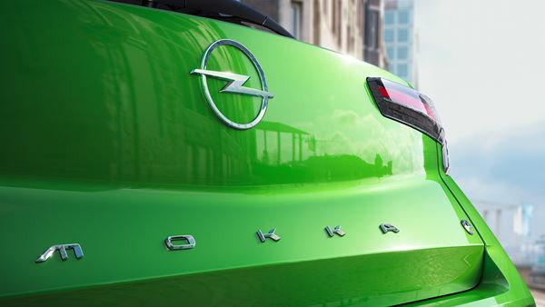 Le SUV urbain Opel Mokka-e électrique affiche une autonomie de 322 km