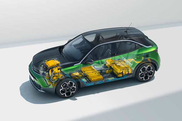Le SUV urbain Opel Mokka-e électrique affiche une autonomie de 322 km