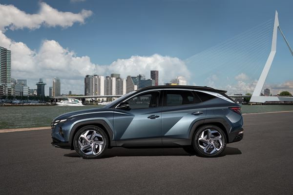 Le SUV Hyundai Tucson affiche un look avant-gardiste de SUV robuste