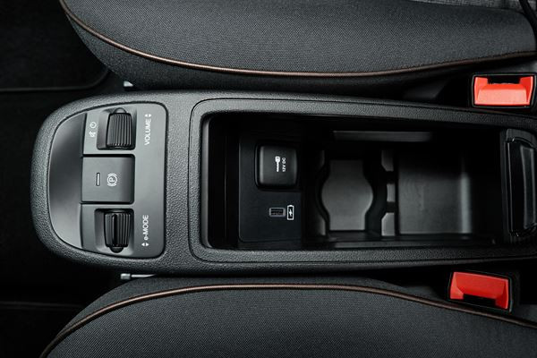 La Fiat 500 cabriolet adopte une motorisation électrique