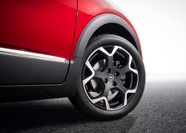 Le monospace Opel Crossland renforce ses attributs de SUV