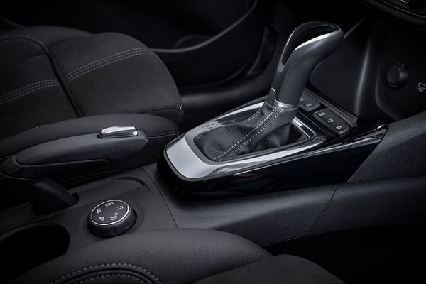 Le monospace Opel Crossland renforce ses attributs de SUV