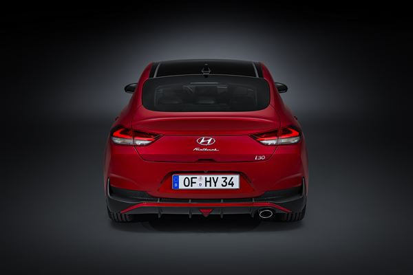 La Hyundai i30 Fastback restylée affiche un design plus aérodynamique