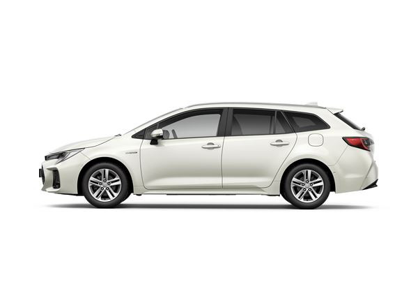 Suzuki Swace : un break compact polyvalent à motorisation hybride