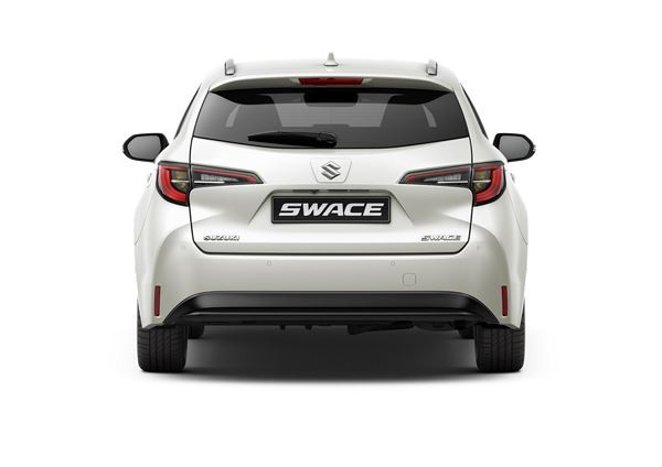 Suzuki Swace : un break compact polyvalent à motorisation hybride