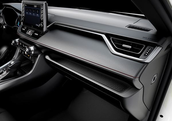 Suzuki Across: un SUV hybride rechargeable à transmission intégrale