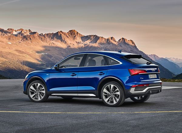 Le SUV coupé Audi Q5 Sportback adopte une lunette arrière inclinée