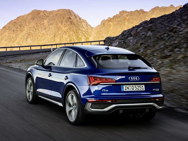 Le SUV coupé Audi Q5 Sportback adopte une lunette arrière inclinée